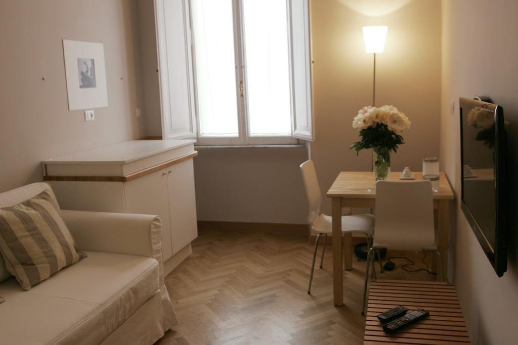 Roman Suite Rum bild